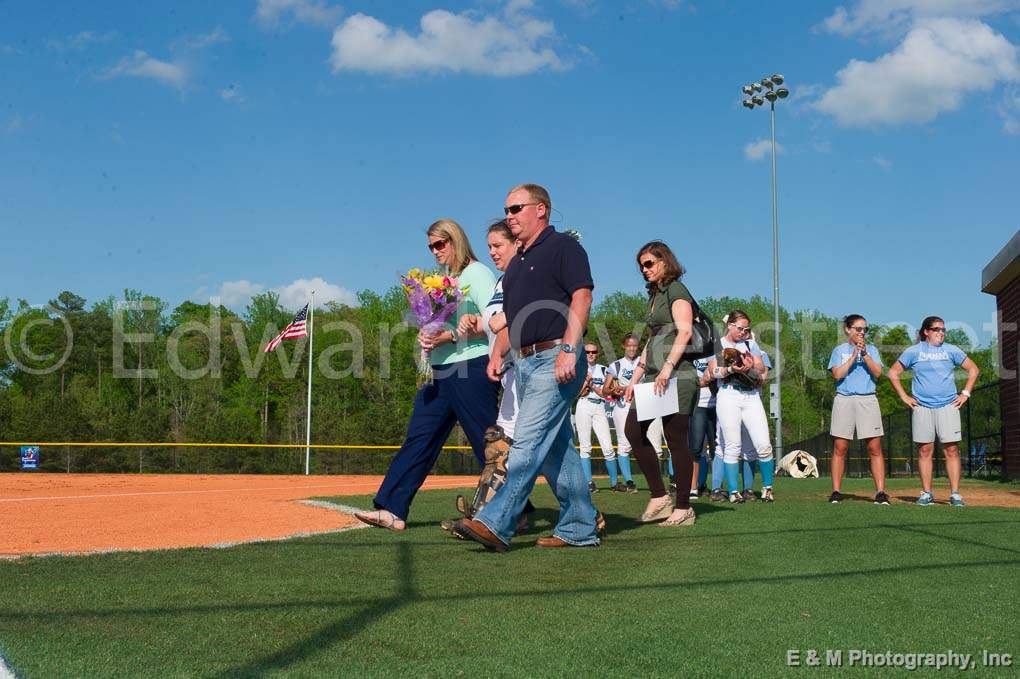 Softball Seniors 021.jpg